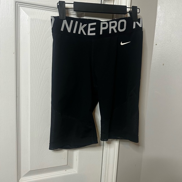 Nike Kids Black Performance Shorts - Picture 1 of 2
